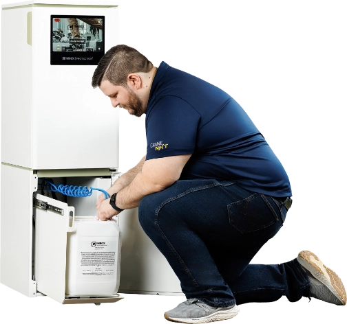 Technician at lmbox